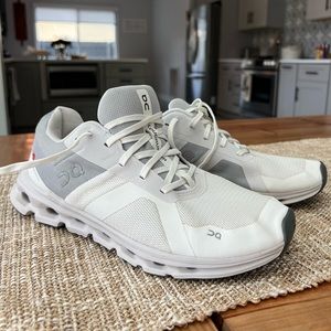 Women's ON Cloud Cloudrunner White | Frost Size 9